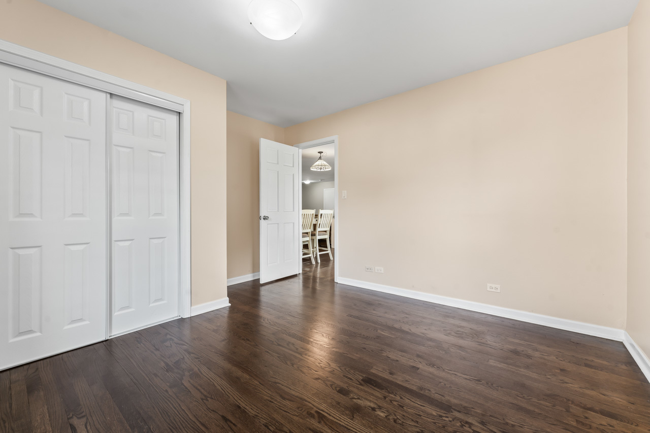 22W351 Birchwood Drive