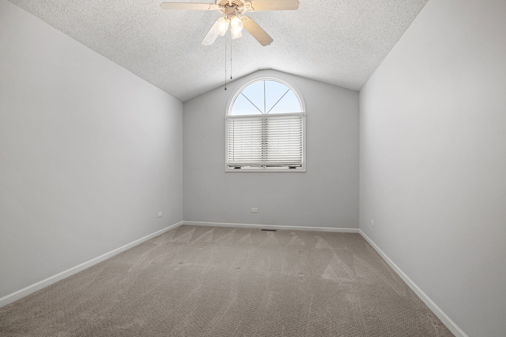15301 Wilshire Drive