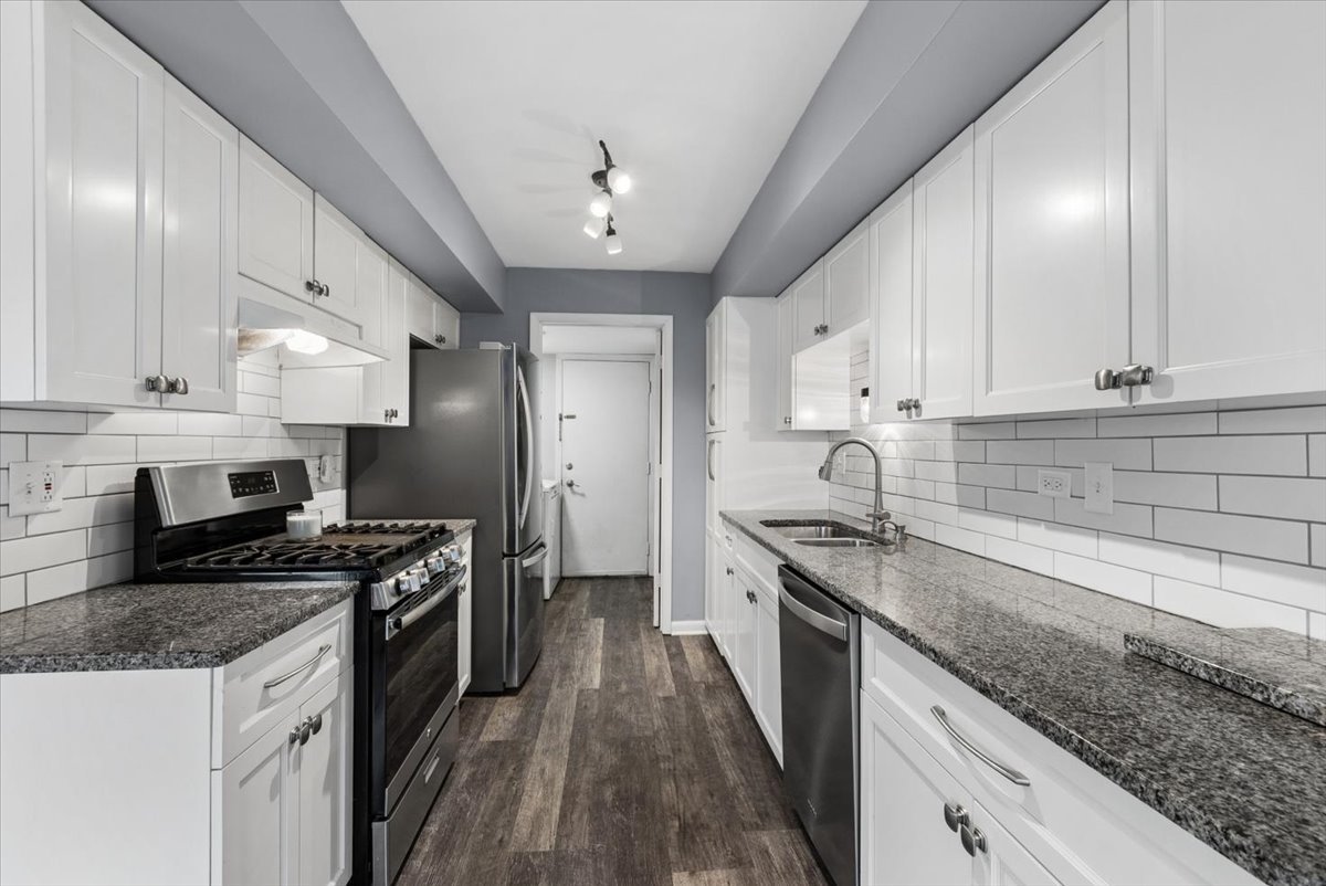 9239 Hartwood Court Unit: 0