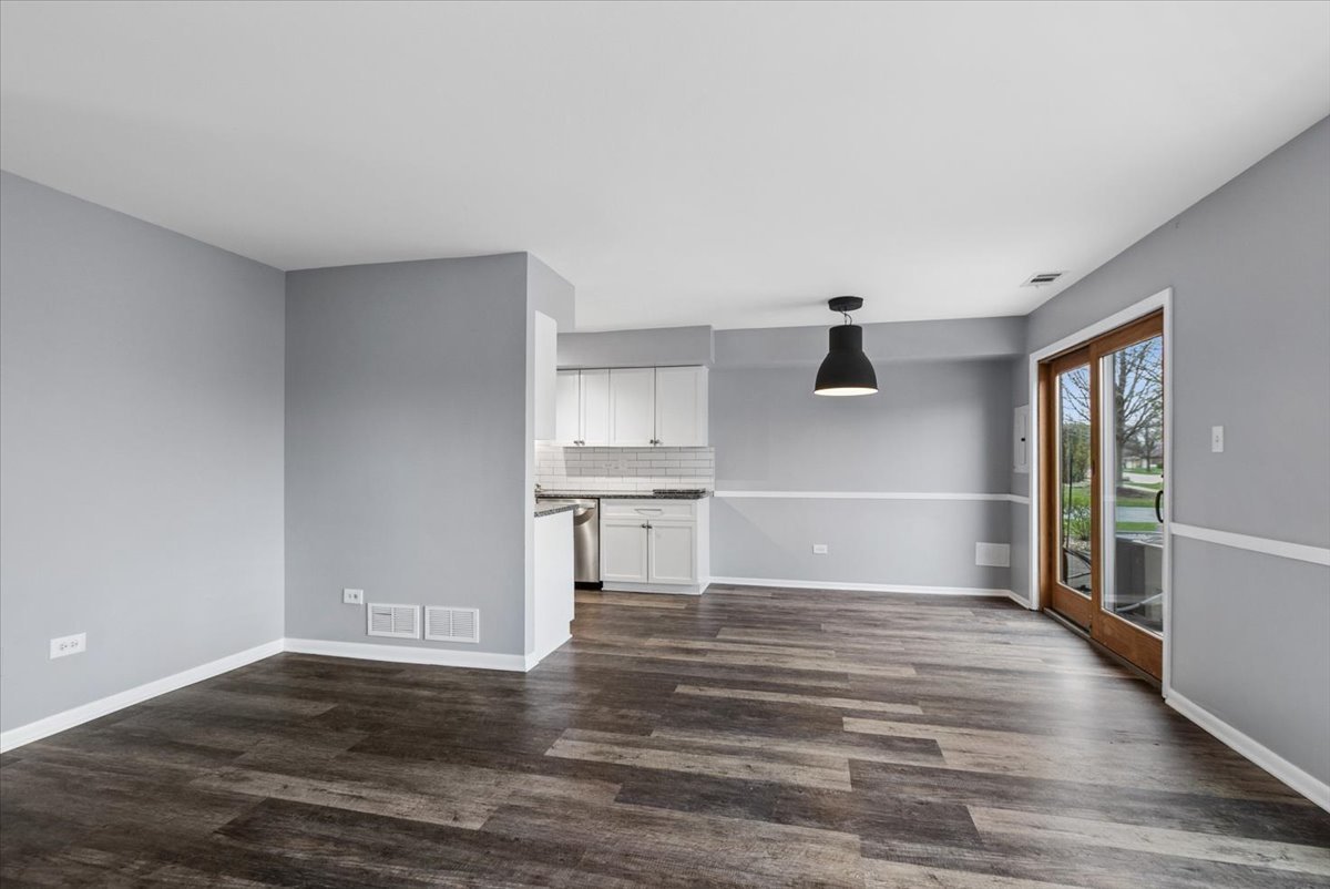 9239 Hartwood Court Unit: 0