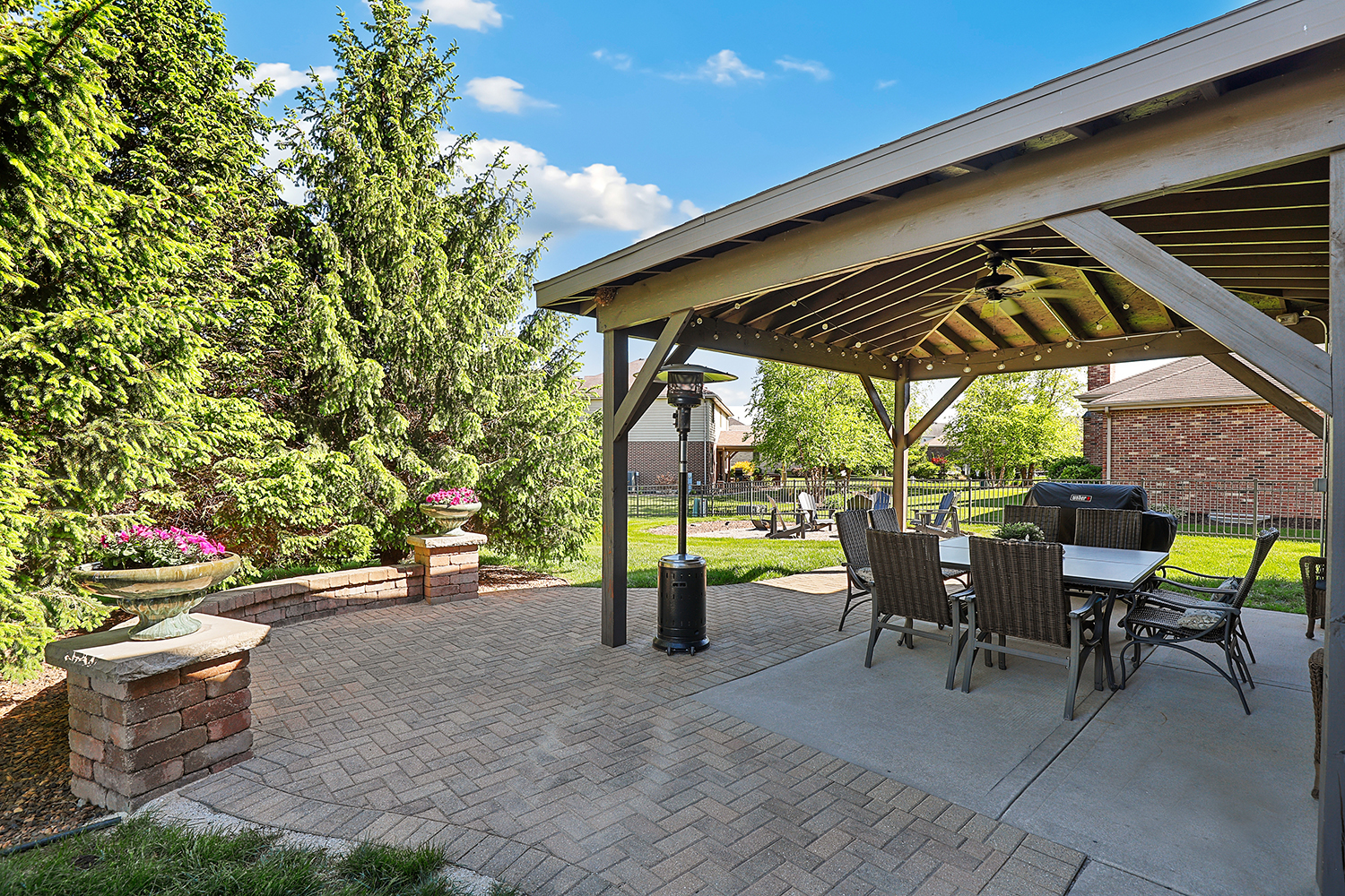 2806 Cole Lane
