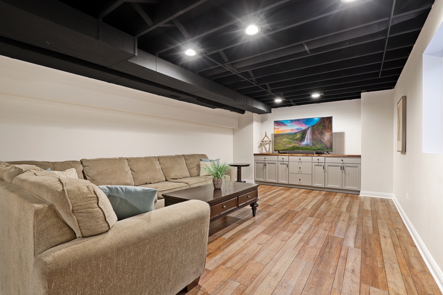 2806 Cole Lane