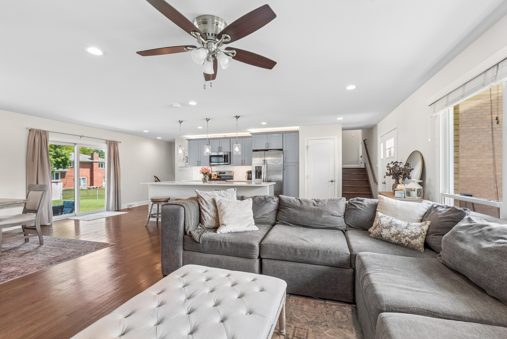 15321 Oak Road