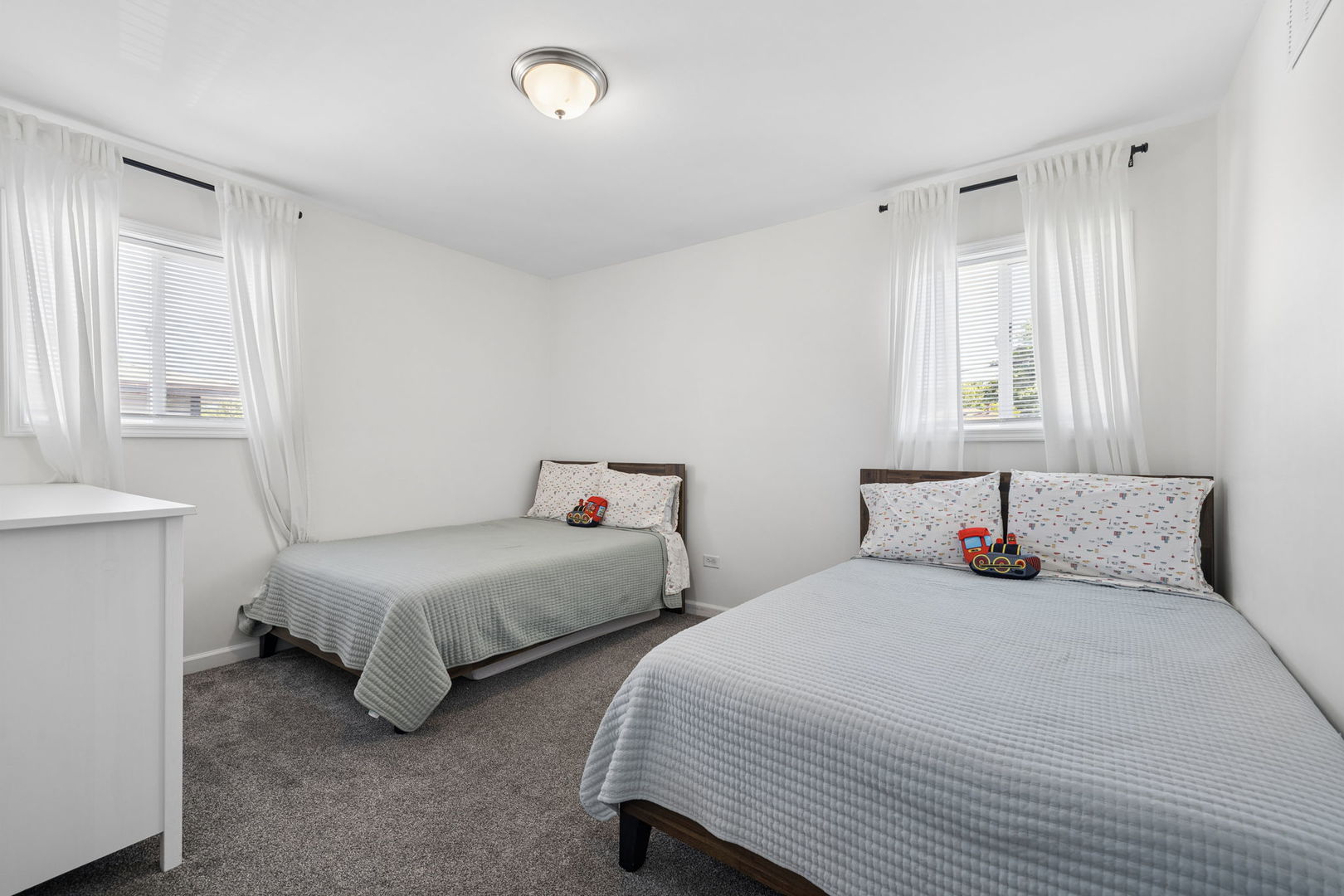 4343 Henry Street