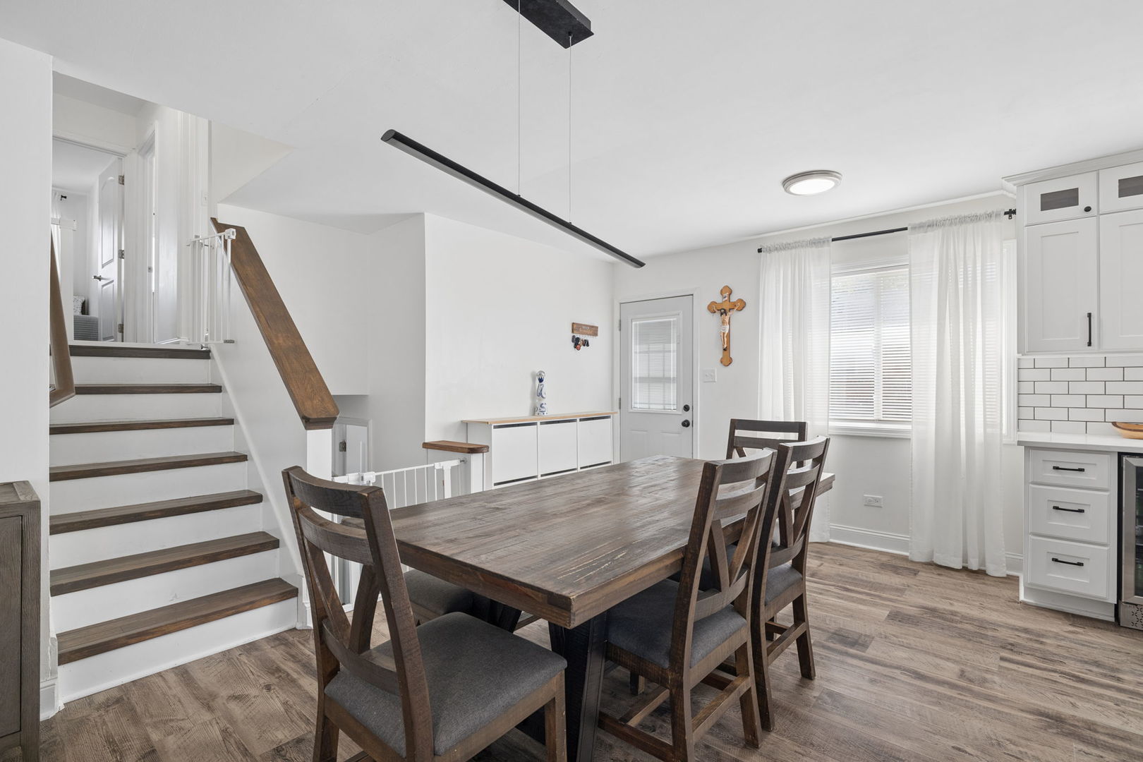 4343 Henry Street