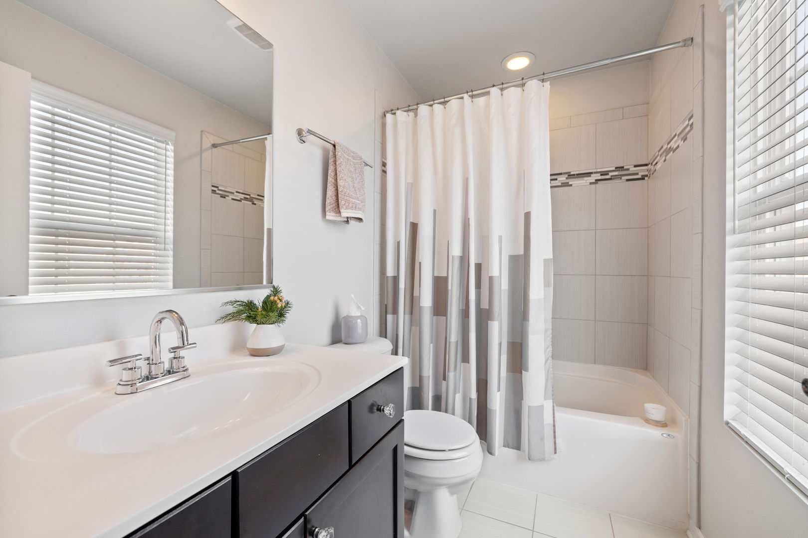 10592 W 154th Place