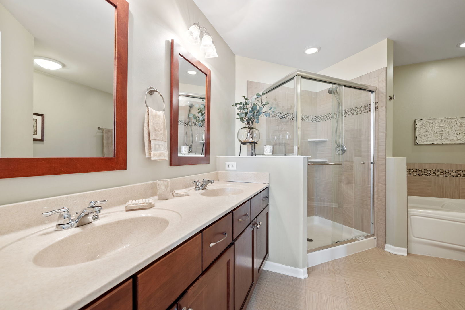 10592 W 154th Place