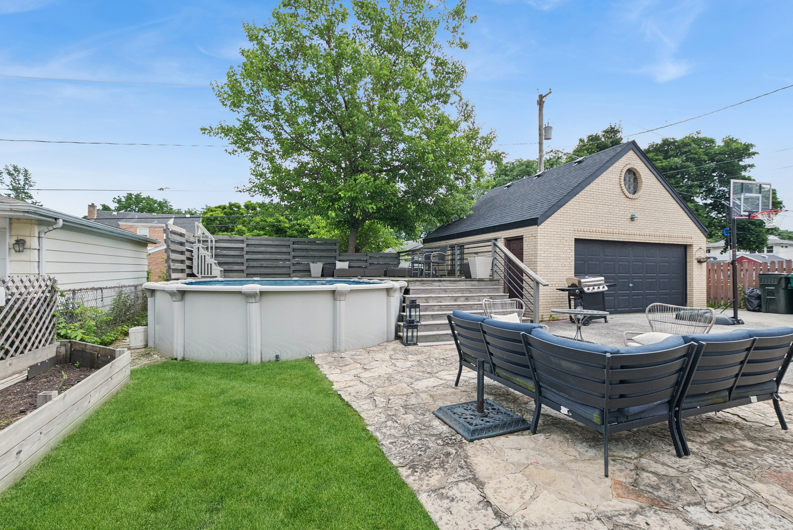 10155 S Clifton Park Avenue