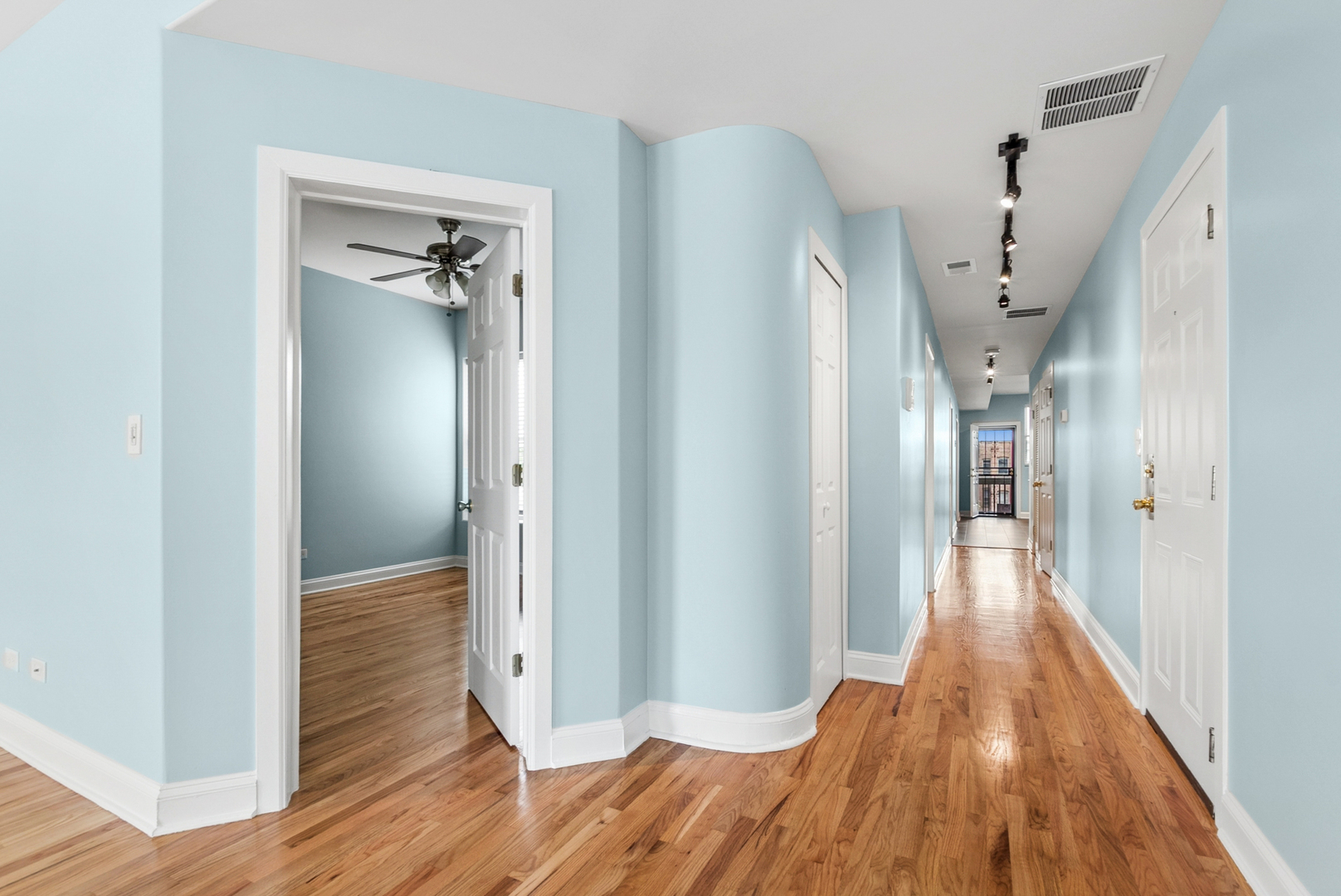 4614 S CALUMET Avenue Unit: 3S