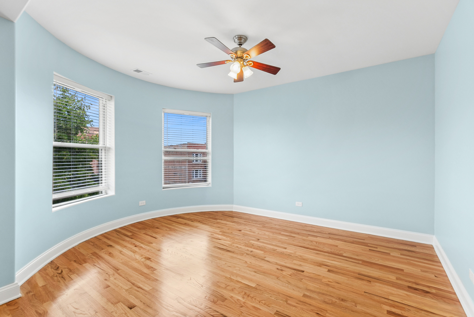4614 S CALUMET Avenue Unit: 3S