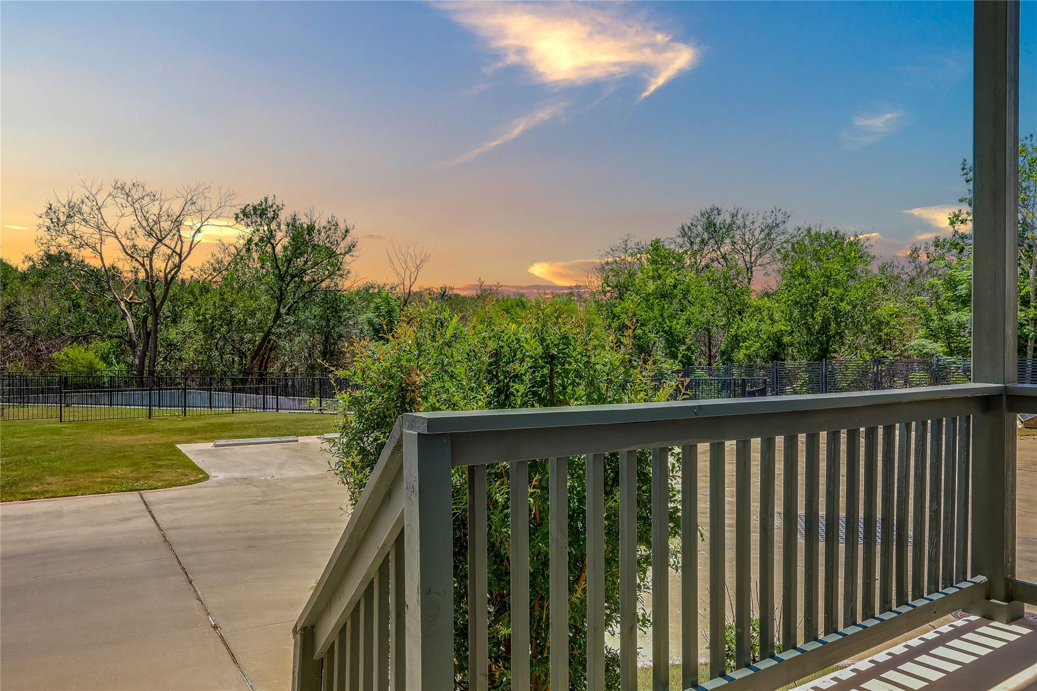 4500 Grassland DR
