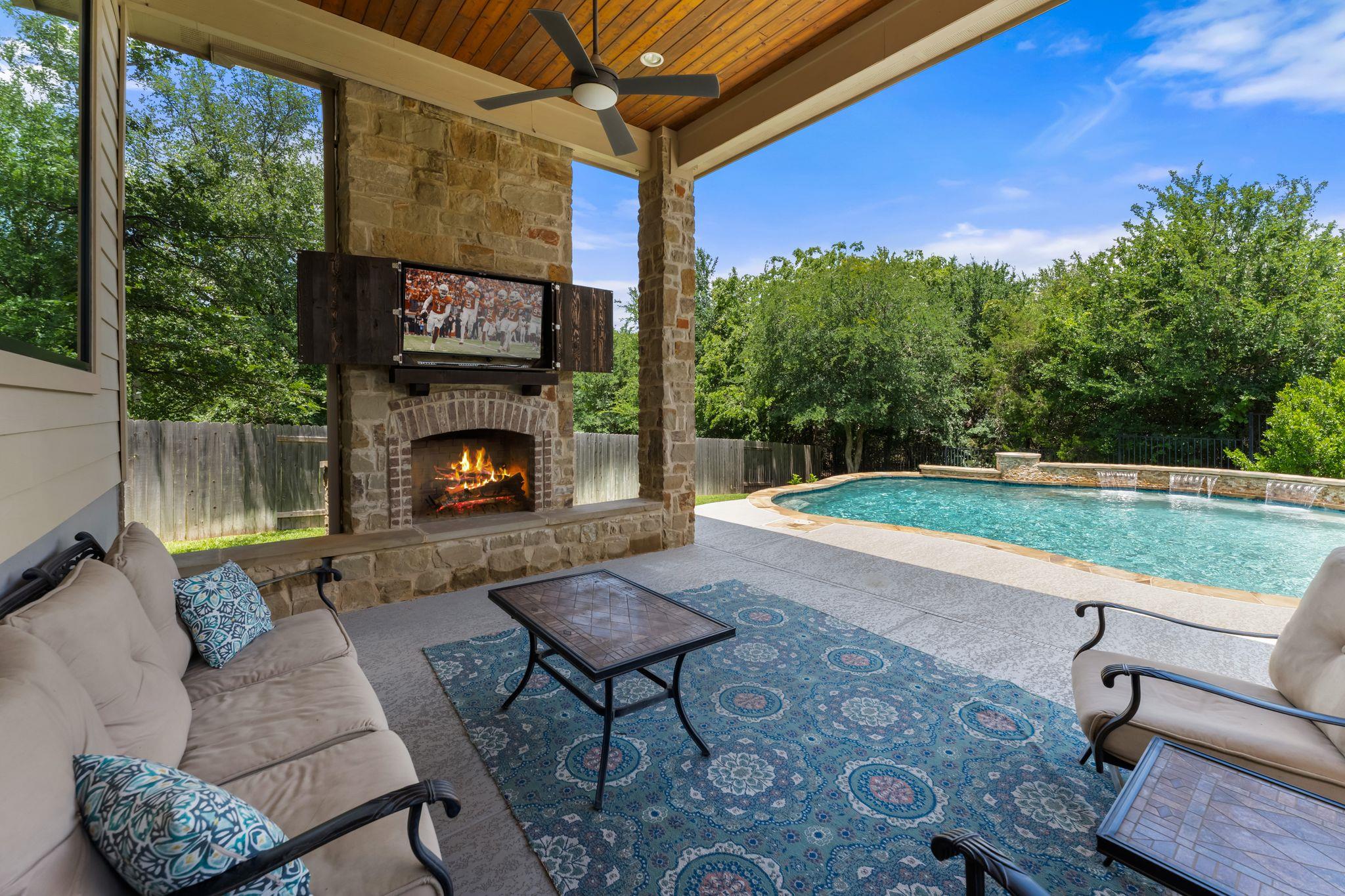 108 Lake Mineral Wells DR