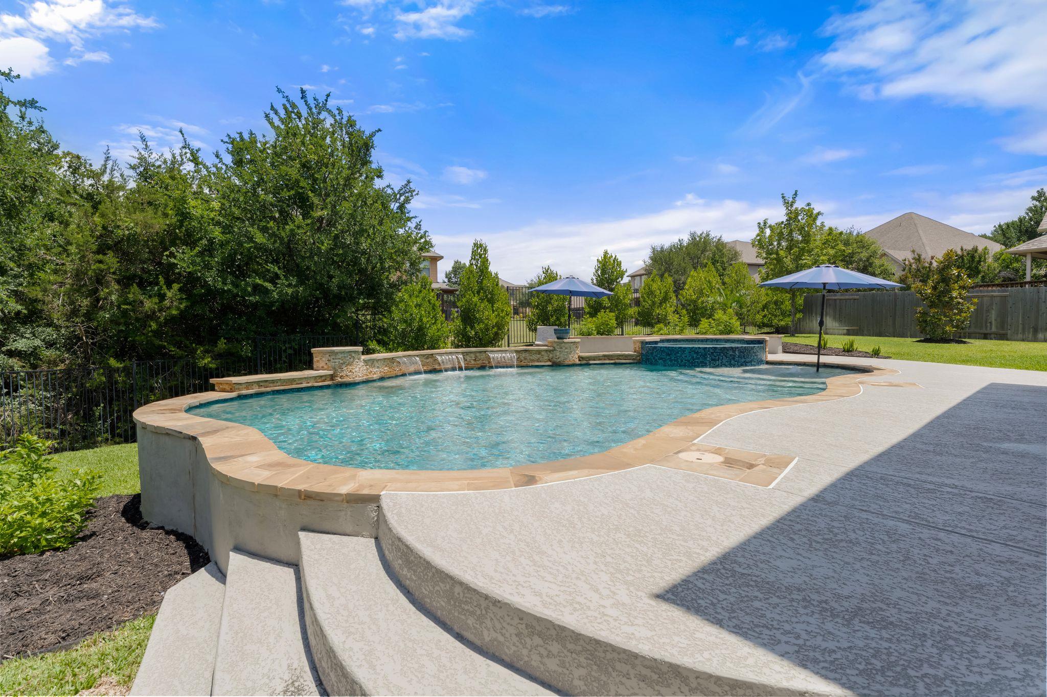 108 Lake Mineral Wells DR
