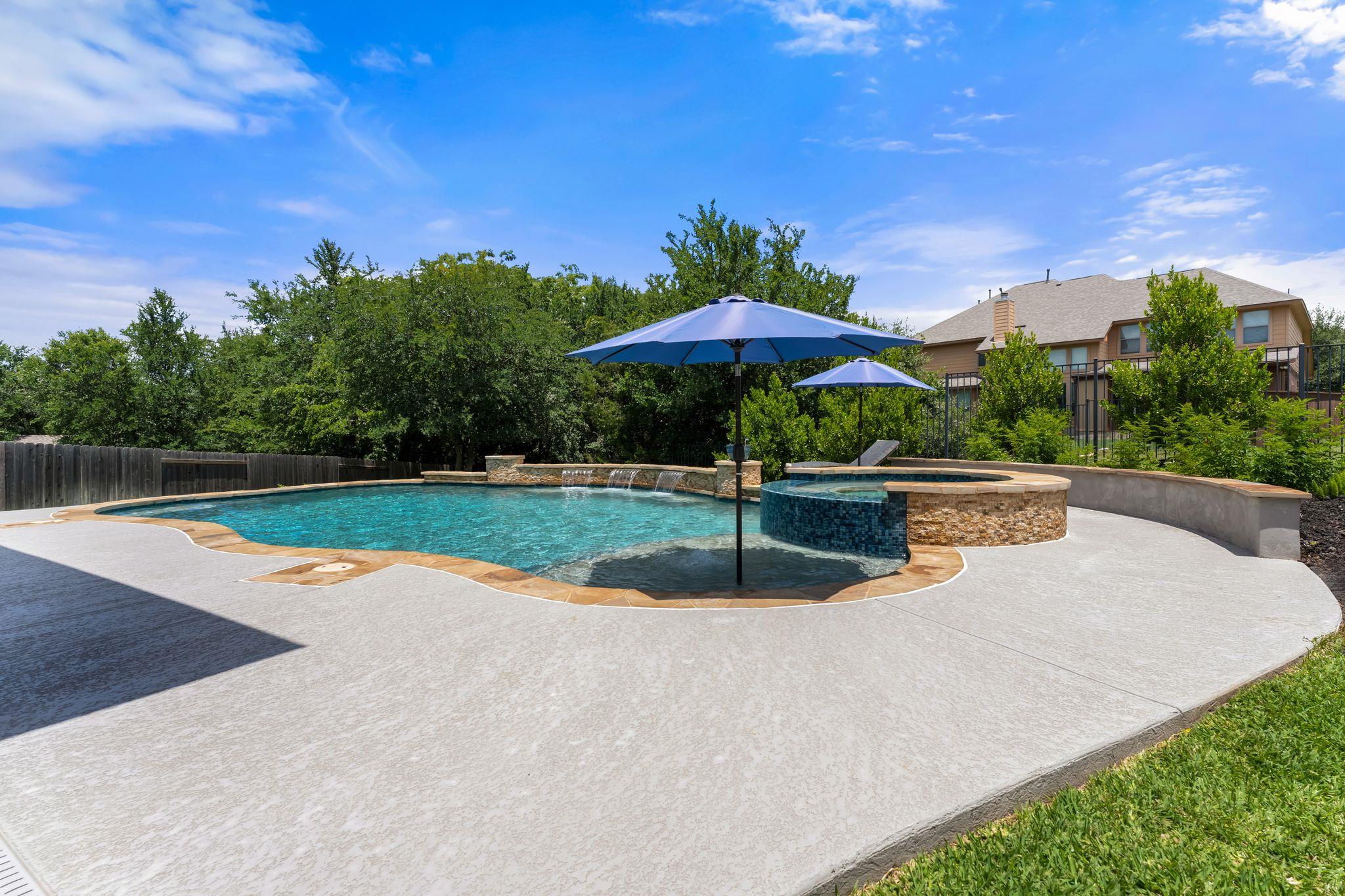108 Lake Mineral Wells DR