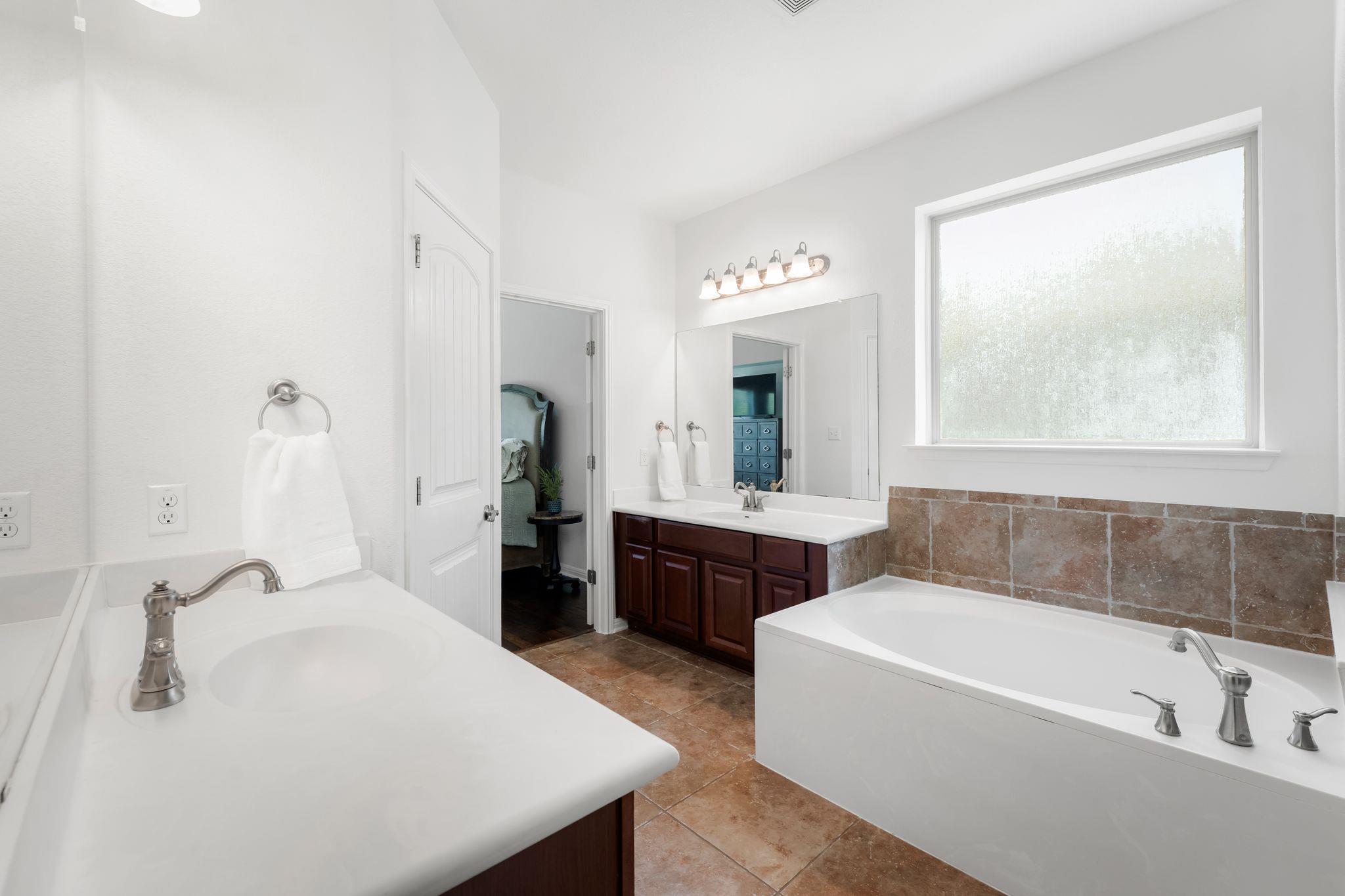 108 Lake Mineral Wells DR