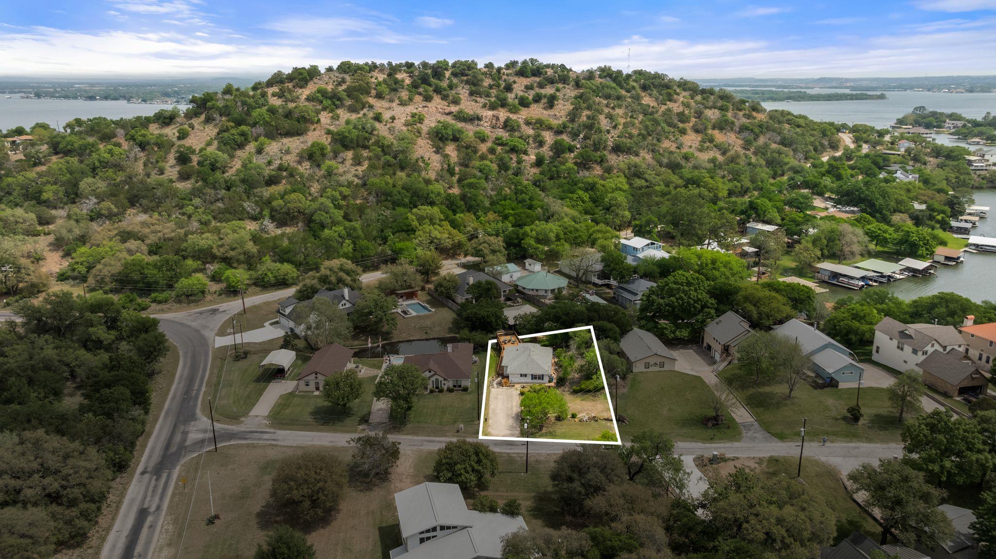 305 Mountain View