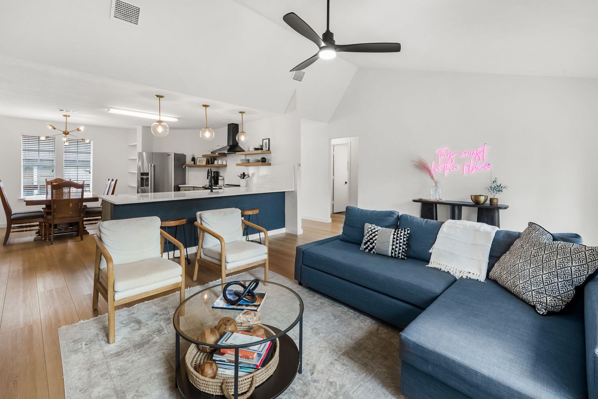 305 Mountain View