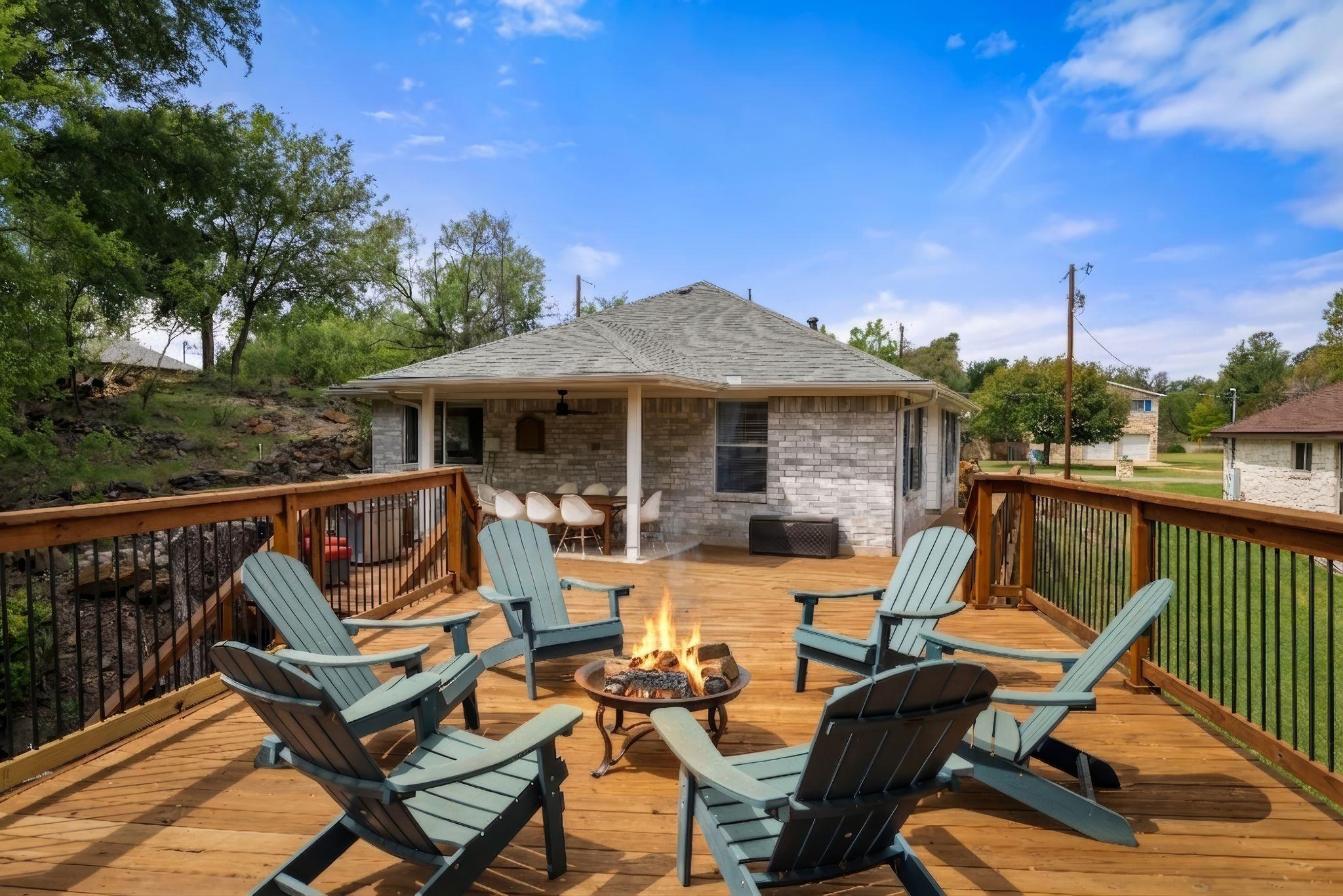 305 Mountain View
