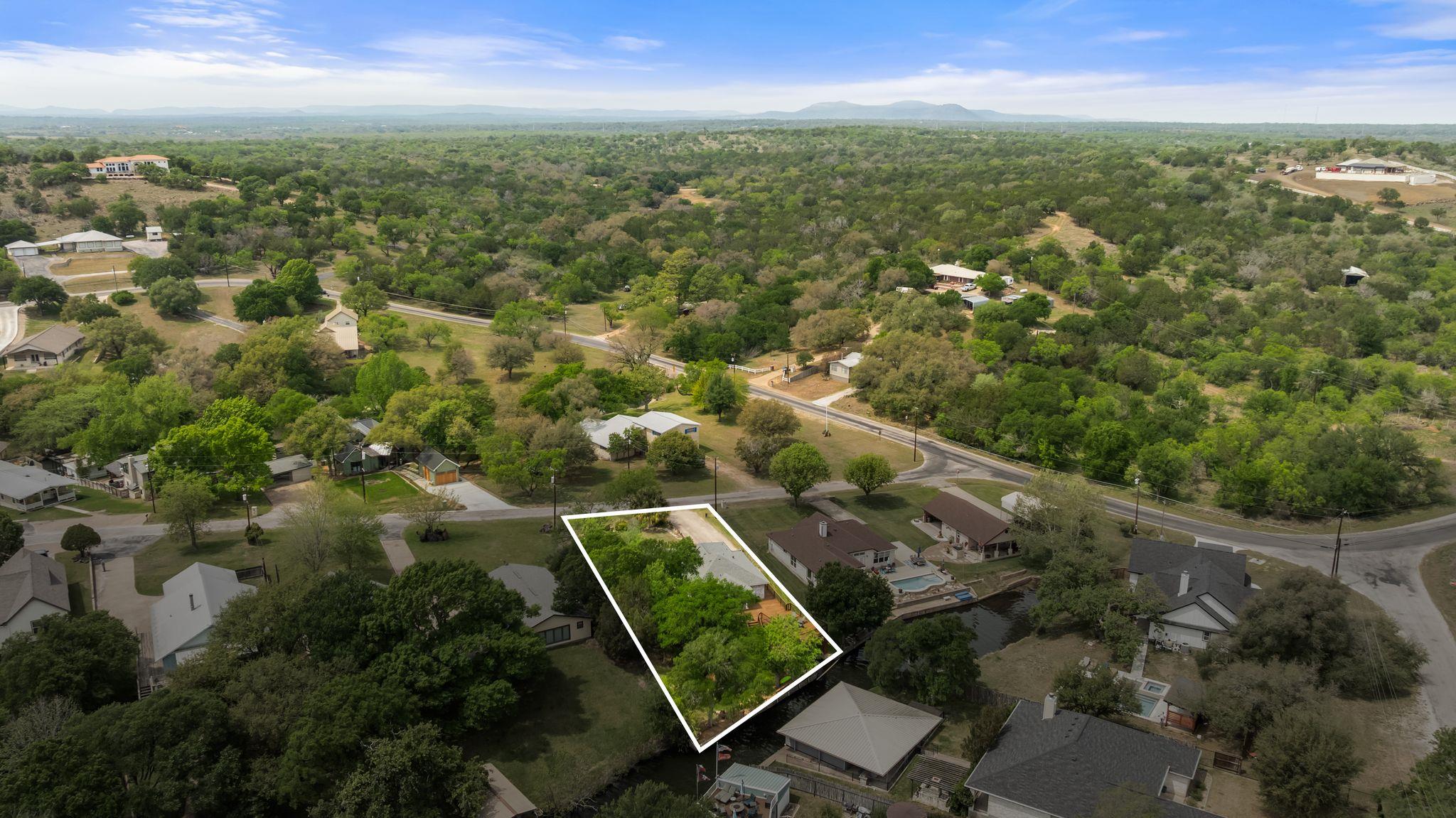 305 Mountain View