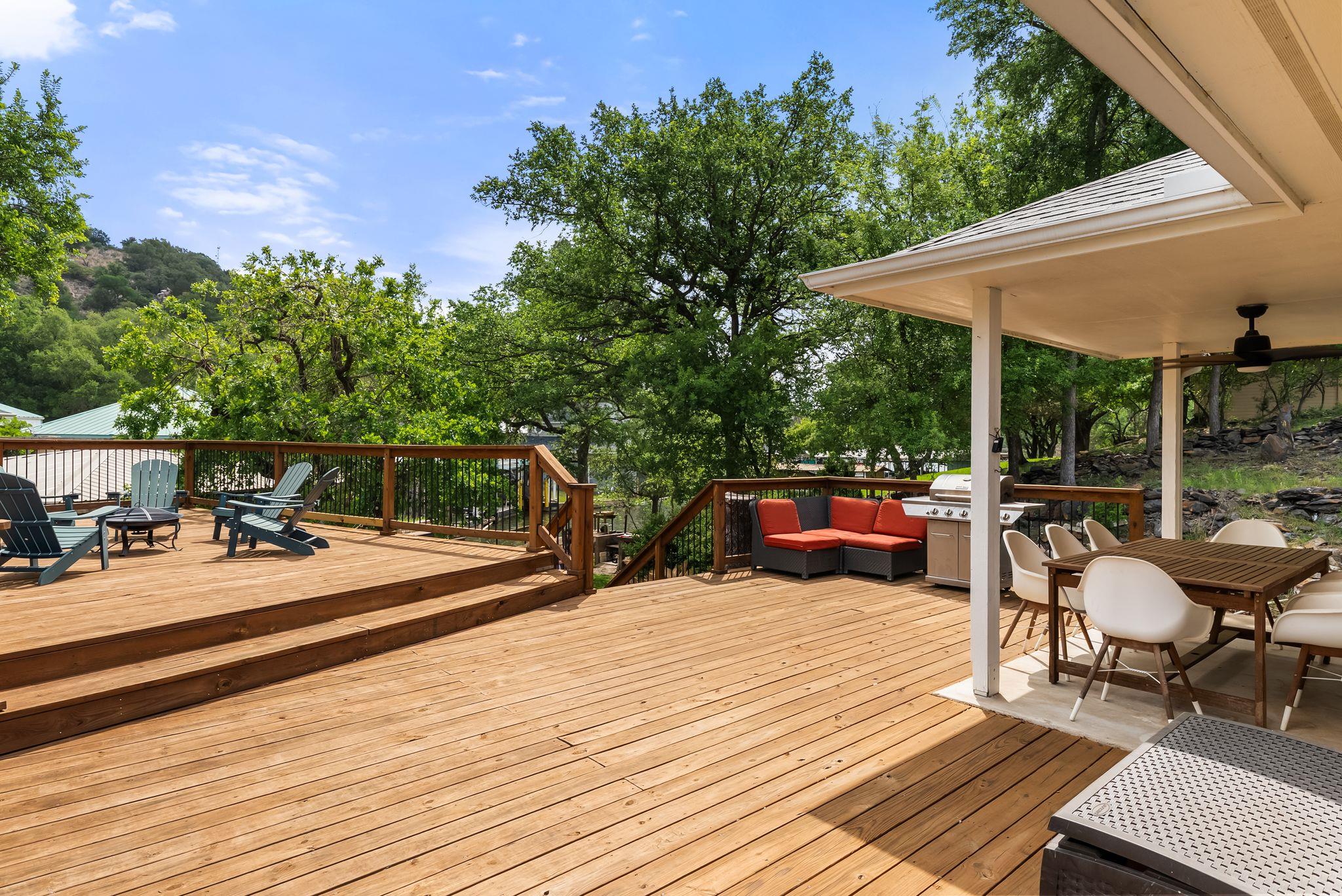 305 Mountain View