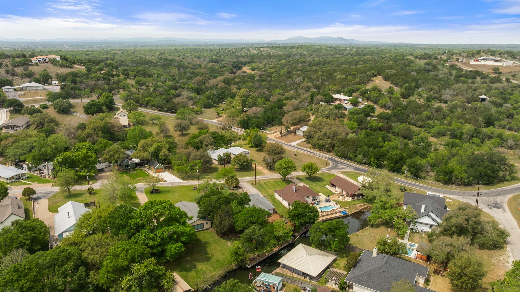 305 Mountain View