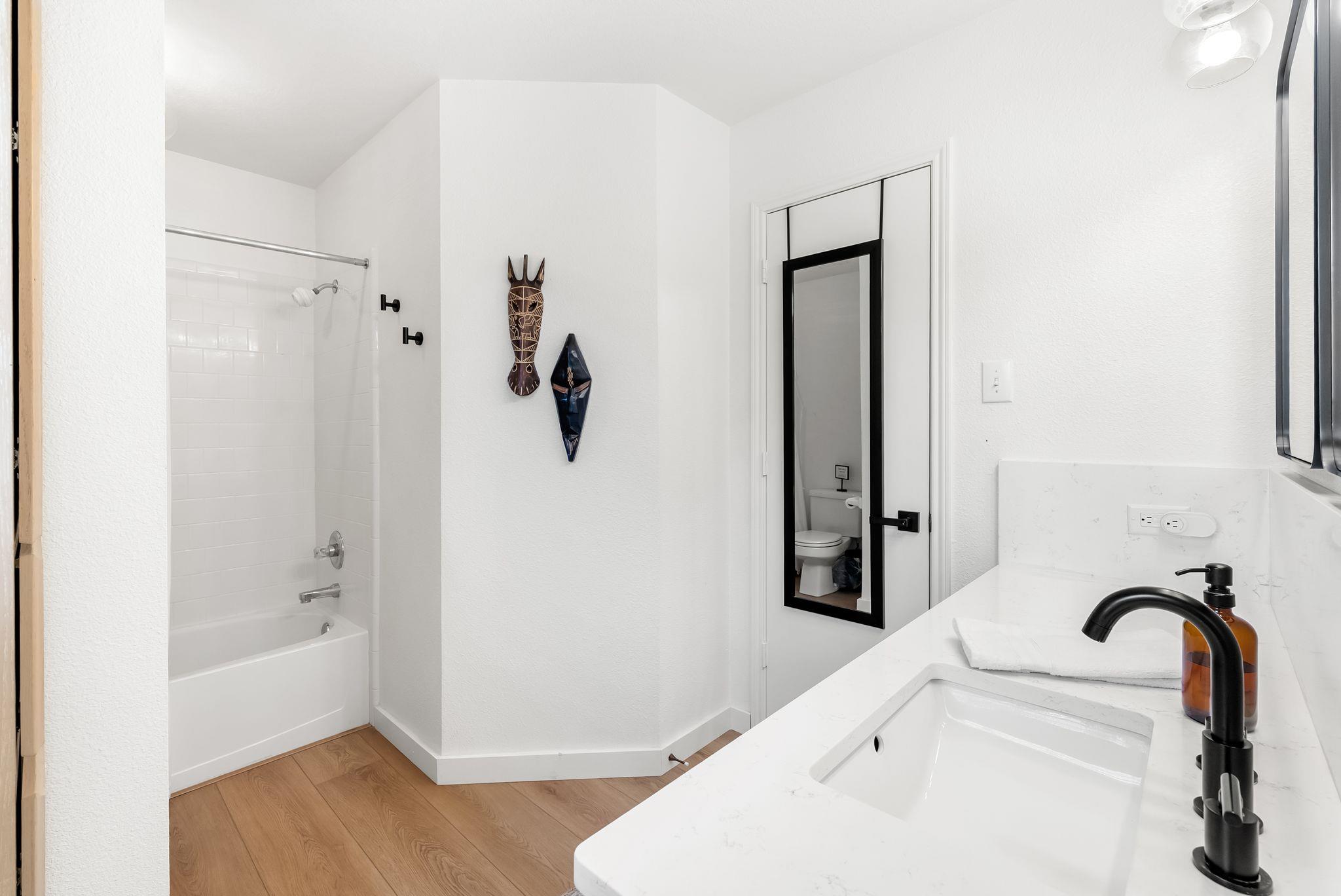305 Mountain View