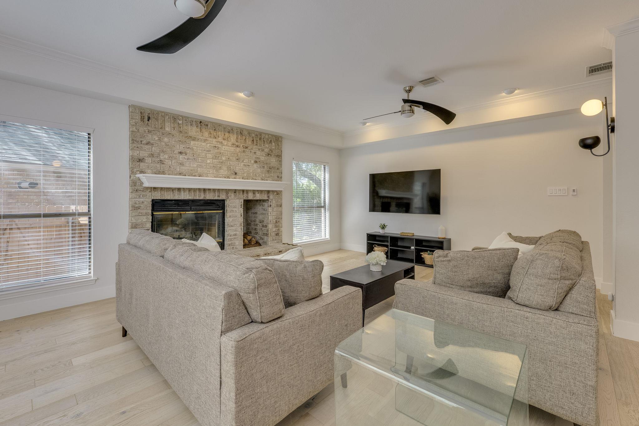 3914 Latimer DR