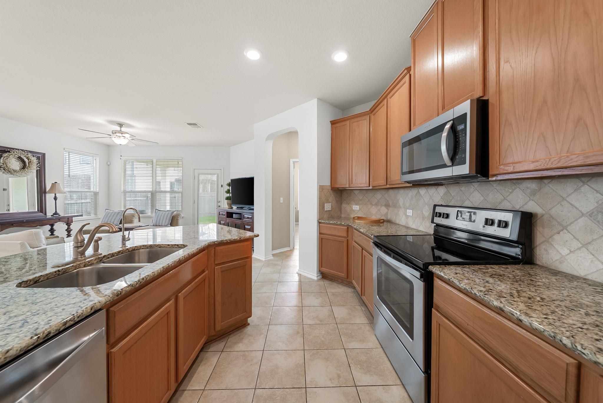 1521 Gautami DR