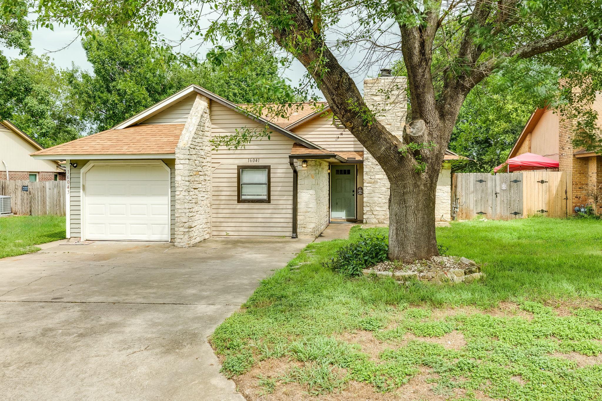 16041 Stoneham CIR