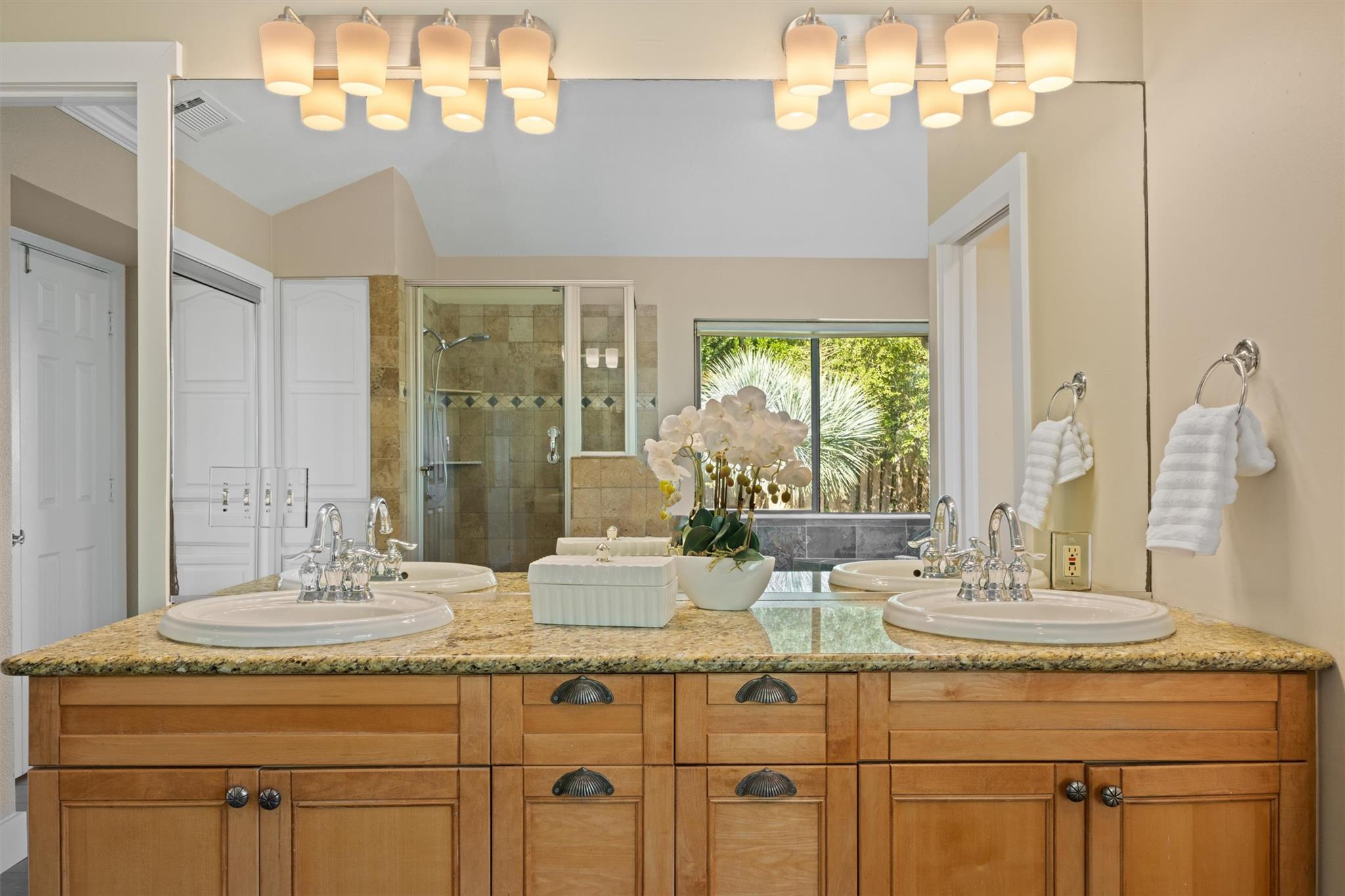 108 Schooner DR, Lakeway