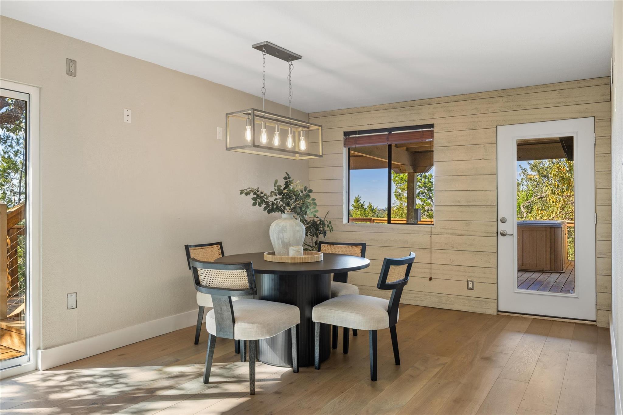 108 Schooner DR, Lakeway