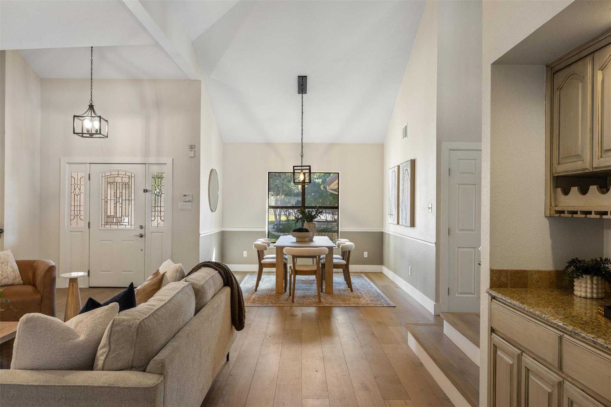 108 Schooner DR, Lakeway