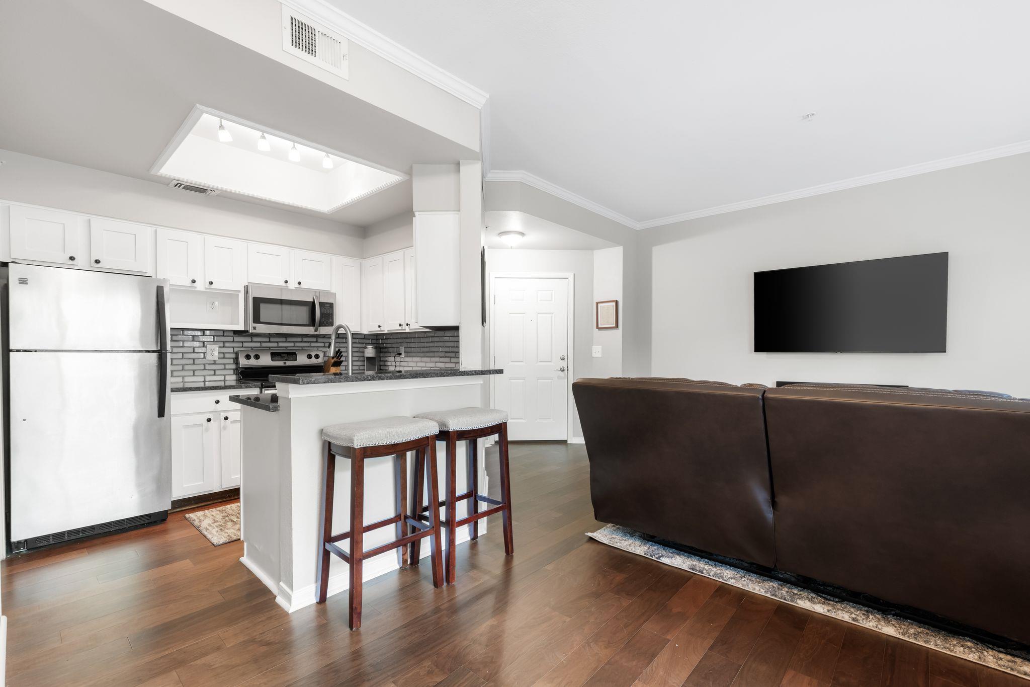 6000 Shepherd Mountain CV # 219