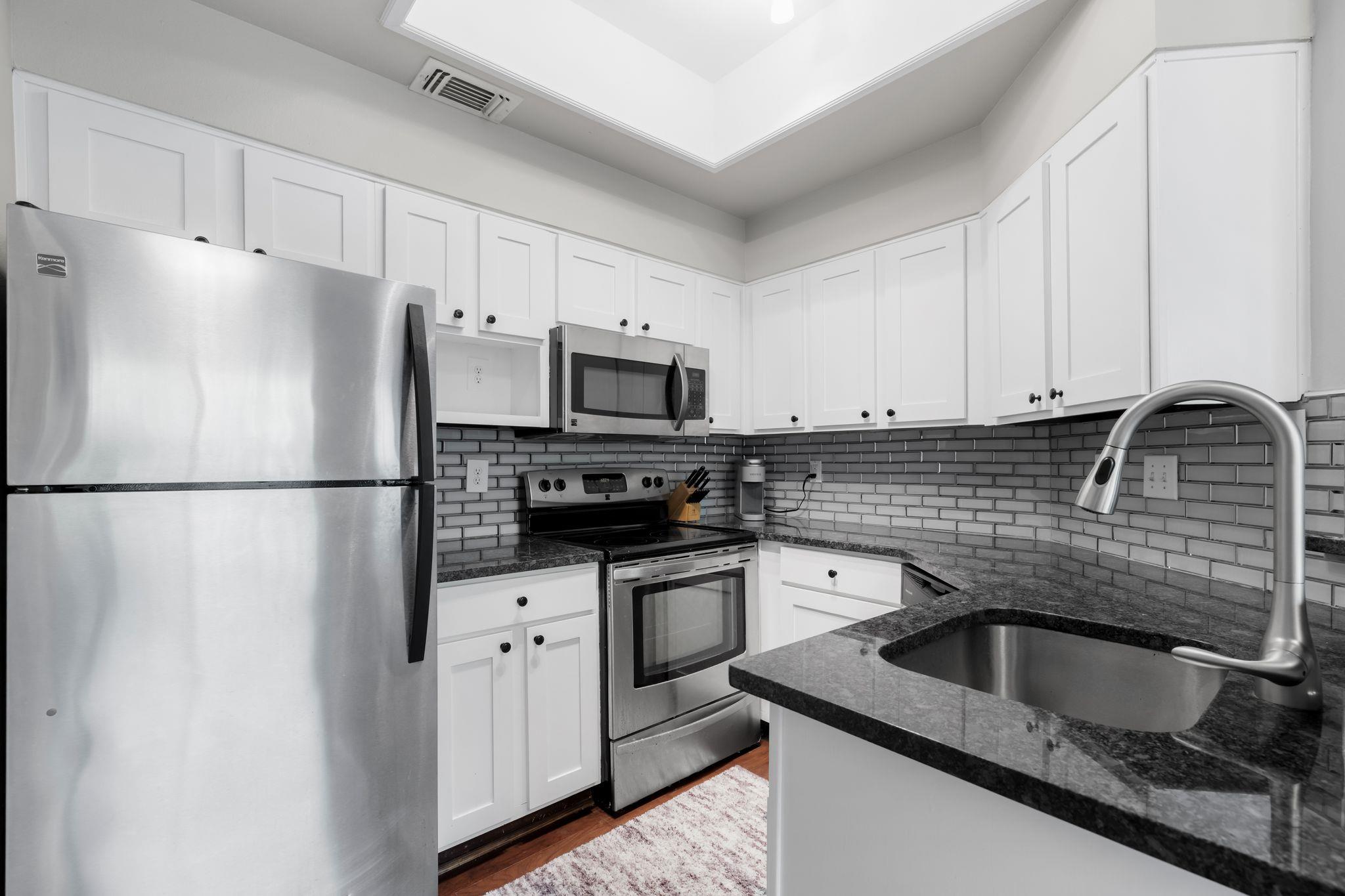 6000 Shepherd Mountain CV # 219