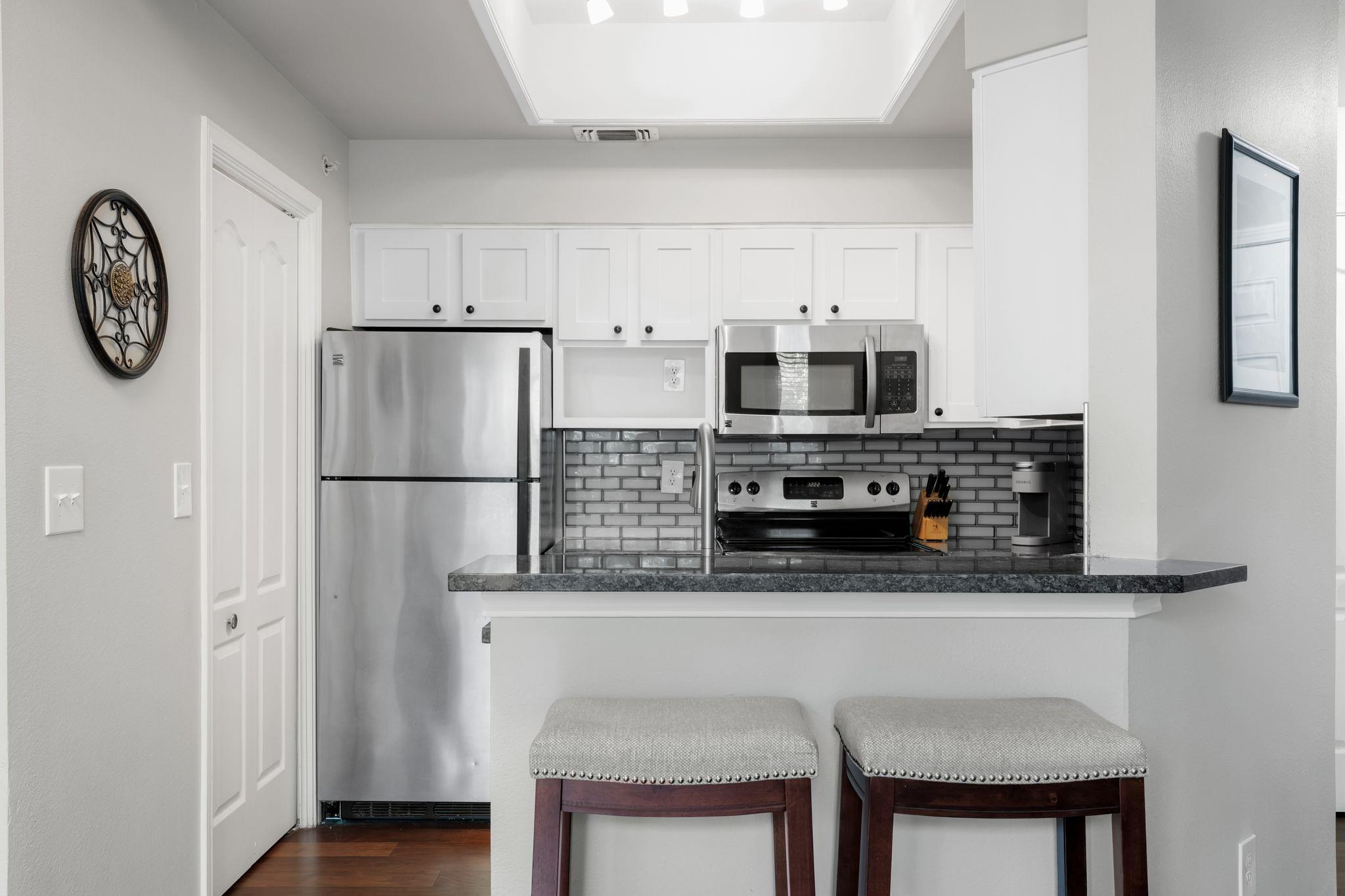 6000 Shepherd Mountain CV # 219