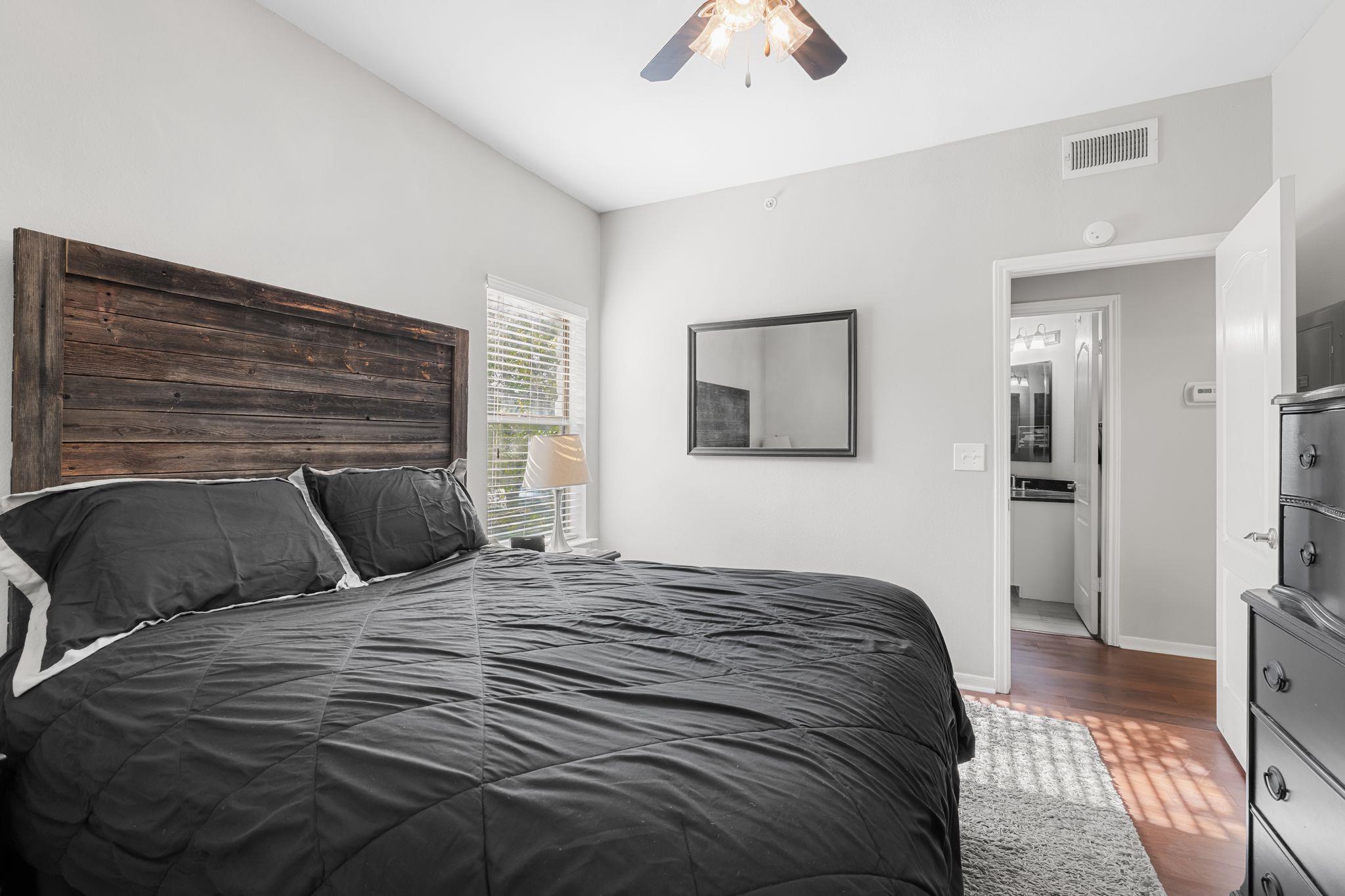 6000 Shepherd Mountain CV # 219