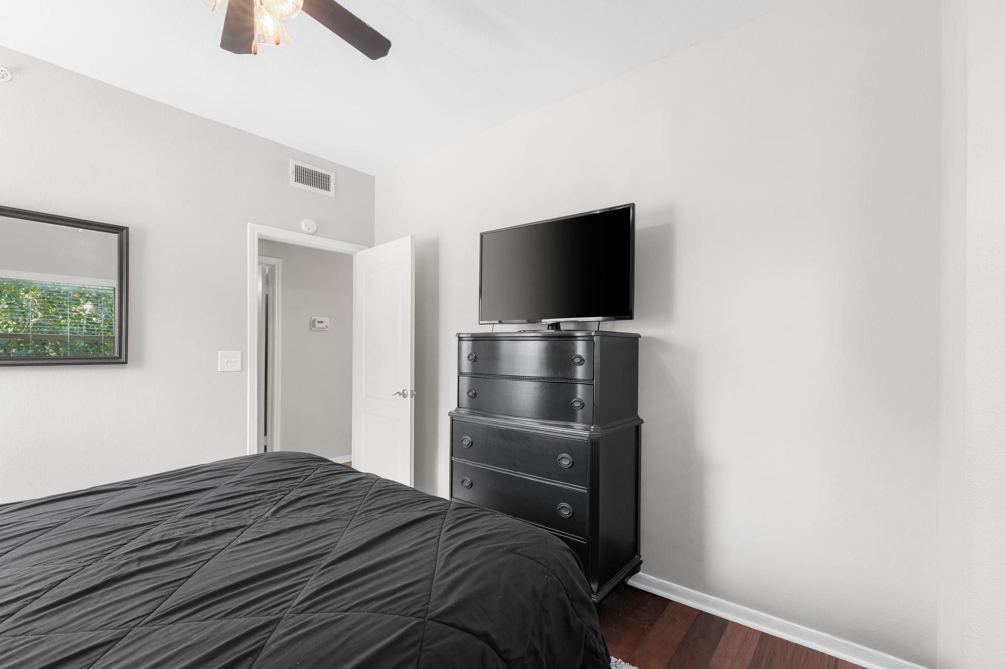 6000 Shepherd Mountain CV # 219