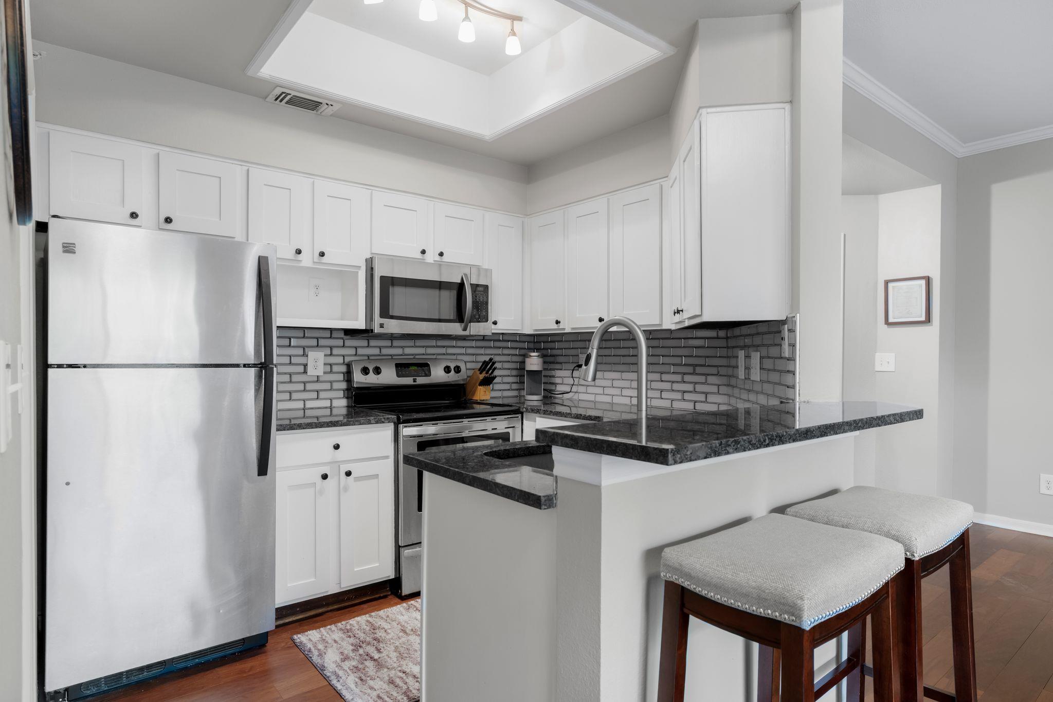 6000 Shepherd Mountain CV # 219