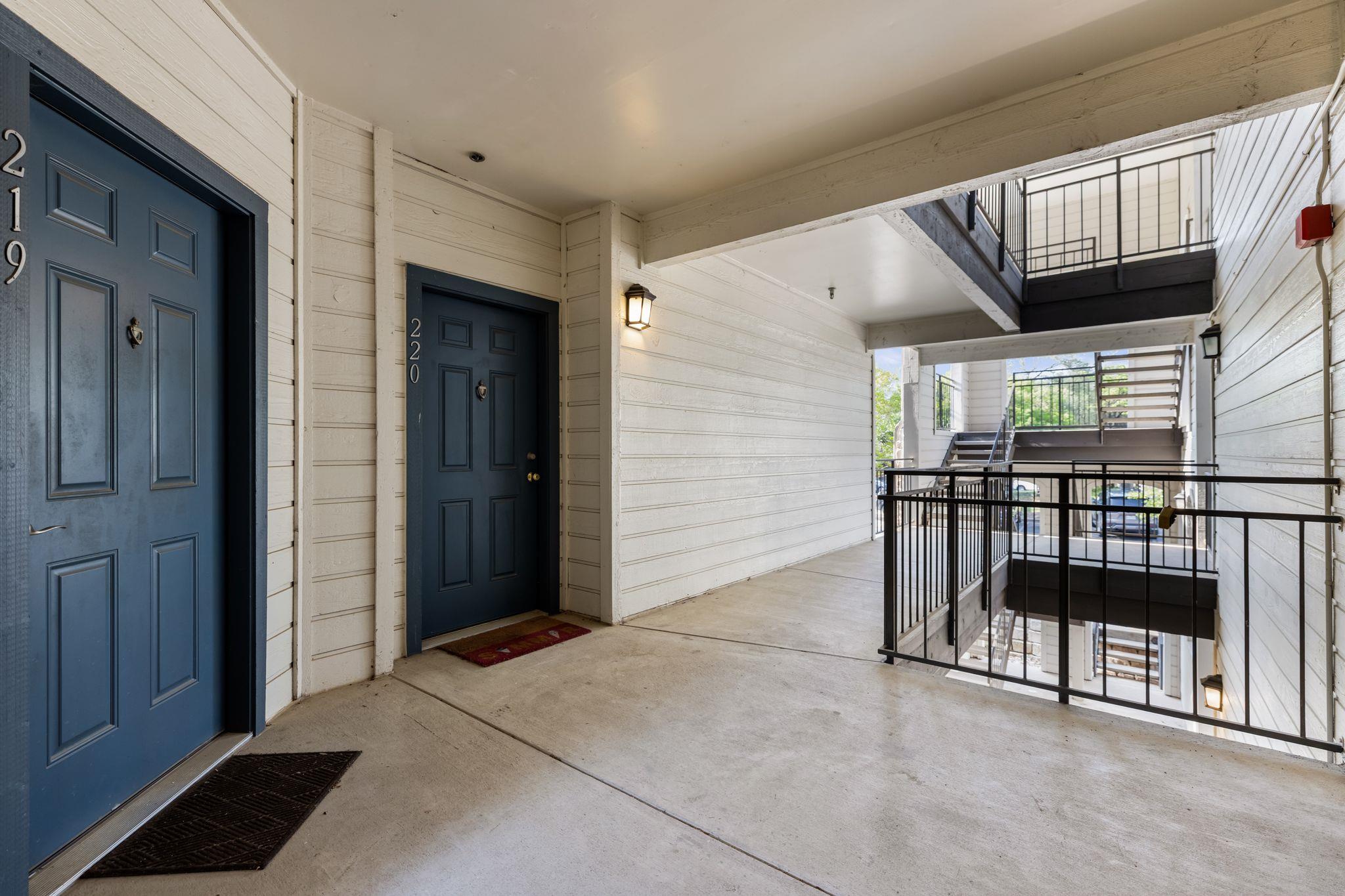 6000 Shepherd Mountain CV # 219
