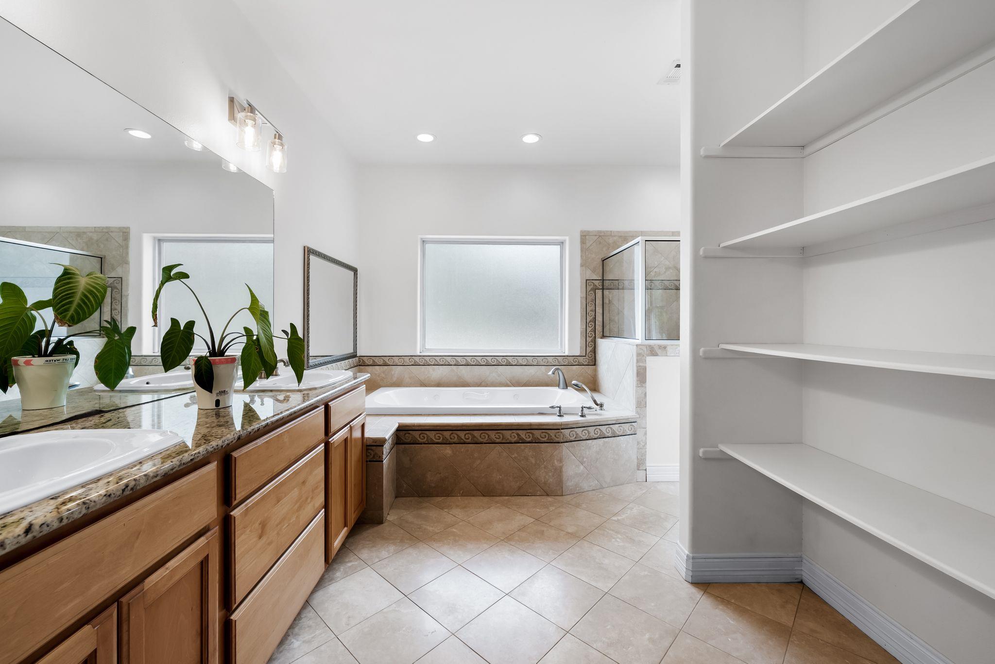 200 Vista West Ranch RD