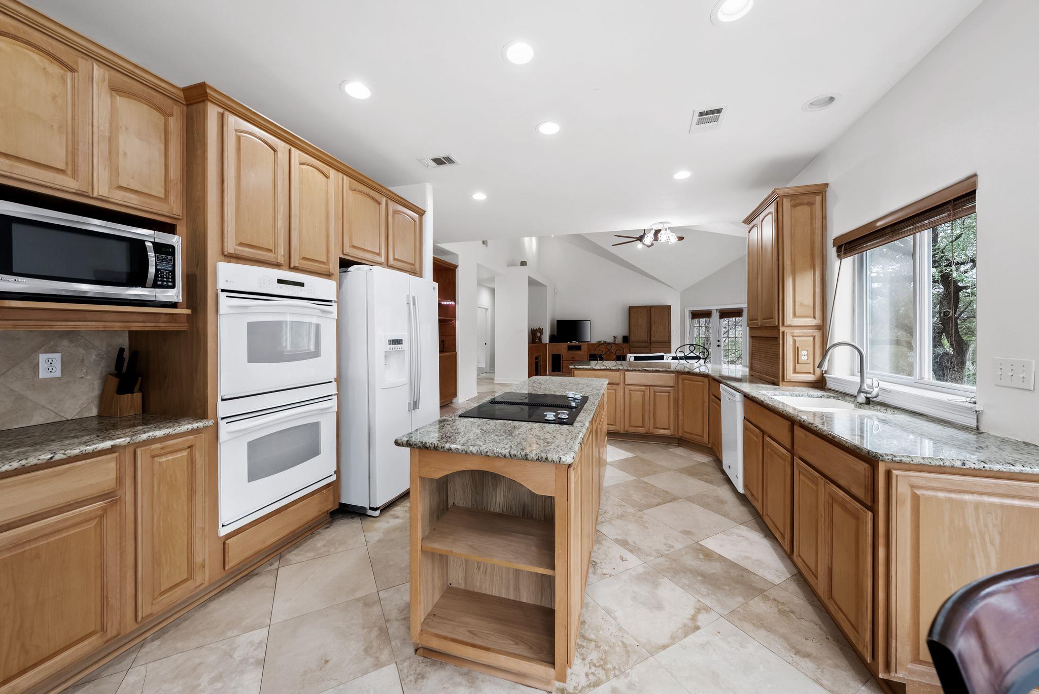 200 Vista West Ranch RD