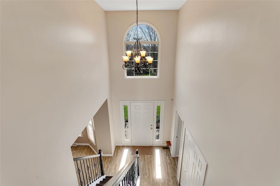 3323 Carriage Circle