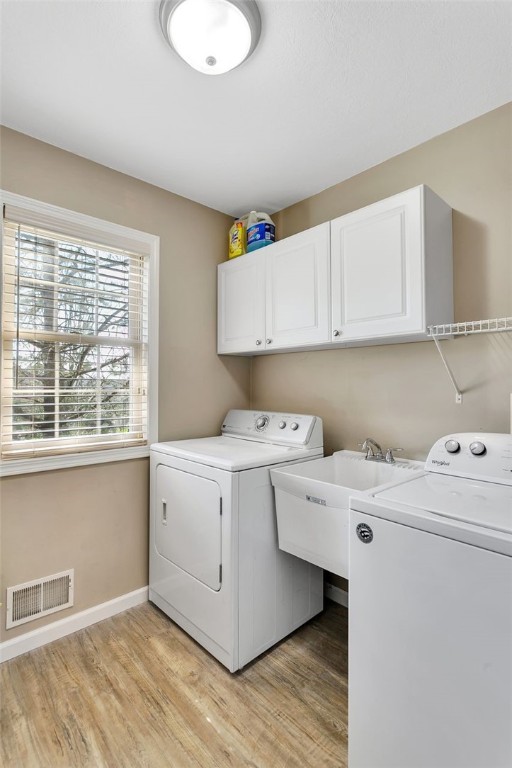 3323 Carriage Circle