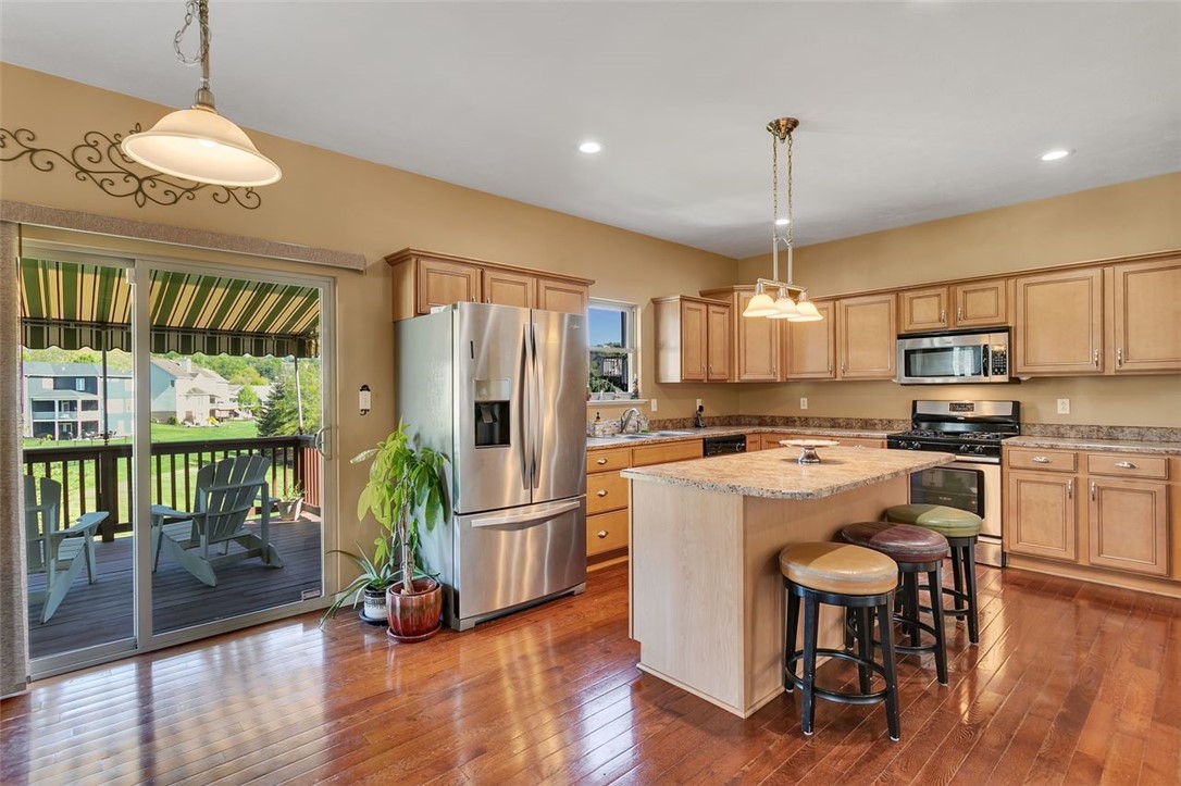 6715 Fieldcrest Drive