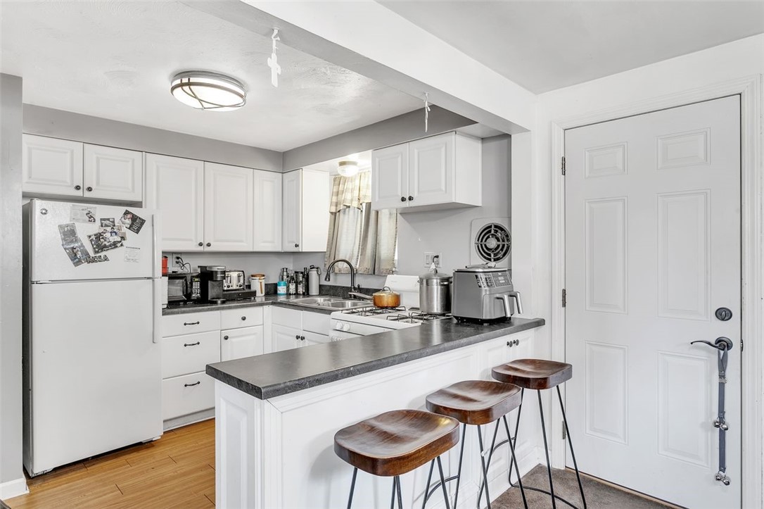 6816 Tunnelview Drive