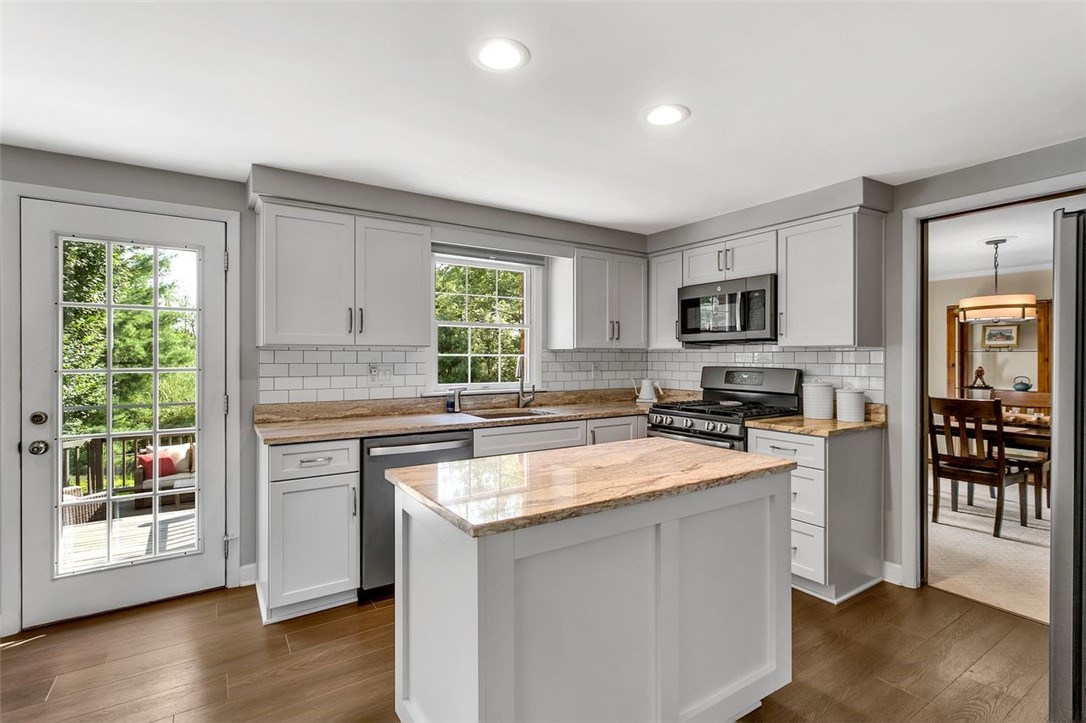 3944 Murry Highlands Circle