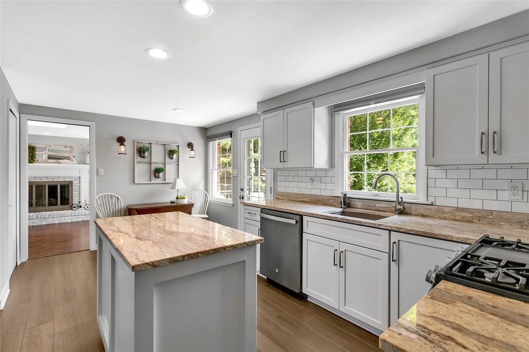 3944 Murry Highlands Circle