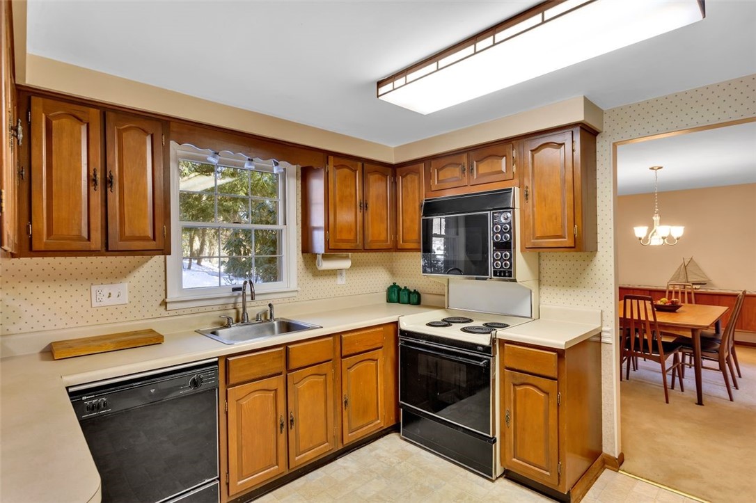 4037 Sloanwood Drive