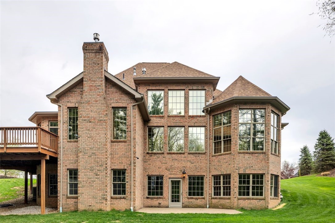 7020 Fair Oaks Drive