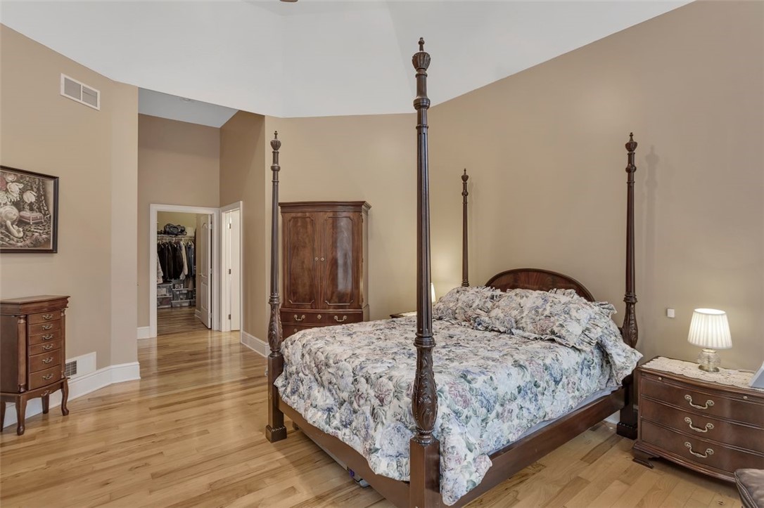 7020 Fair Oaks Drive